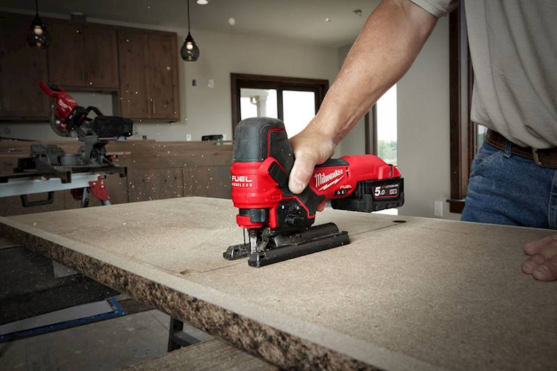 WYRZYNARKA Z RĘKOJEŚCIĄ T MILWAUKEE M18 FUEL FBJS-0X