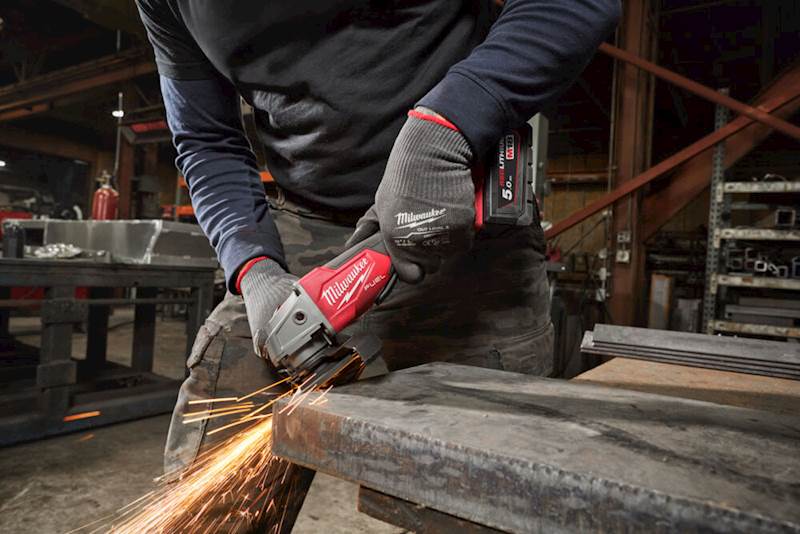 SZLIFIERKA KĄTOWA 125 MM Z WŁĄCZNIKIEM SUWAKOWYM MILWAUKEE M18 FSAG125X-0