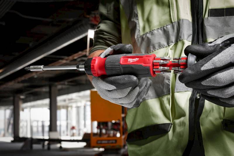 WKRĘTAK UNIWERSALNY Z GRZECHOTKĄ MILWAUKEE MULTI-BIT 14W1