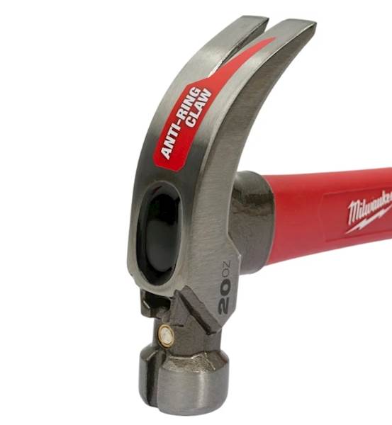 MŁOTEK CIESIELSKI Z TRZONKIEM Z WŁÓKNA SZKLANEGO PAZUR ZAKRZYWIONY MILWAUKEE 570 G