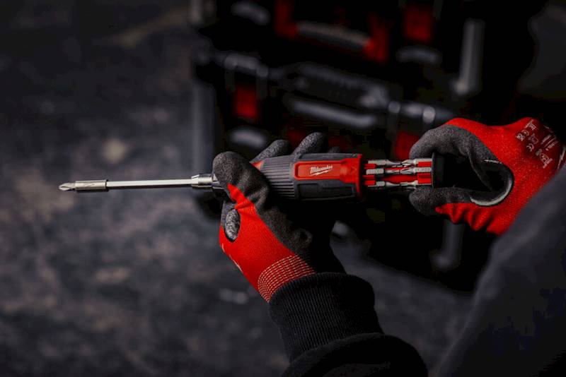 WKRĘTAK UNIWERSALNY Z GRZECHOTKĄ MILWAUKEE MULTI-BIT 14W1