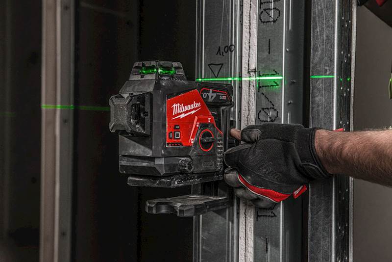 DALMIERZ LASEROWY 3-PŁASZCZYZNOWY MILWAUKEE M12 3PL-0C