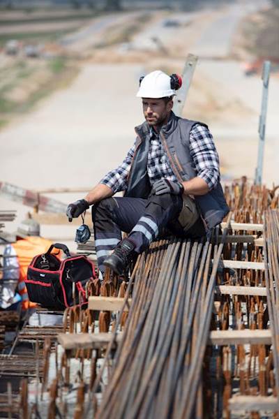 BEZRĘKAWNIK OCIEPLANY LAHTI PRO L41309 SZARO-POMARAŃCZOWY 2XL