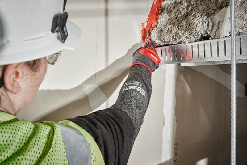 REKAWY ODPORNE NA PRZECIĘCIA MILWAUKEE CUT E 40 CM