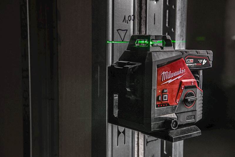 DALMIERZ LASEROWY 3-PŁASZCZYZNOWY MILWAUKEE M12 3PL-0C