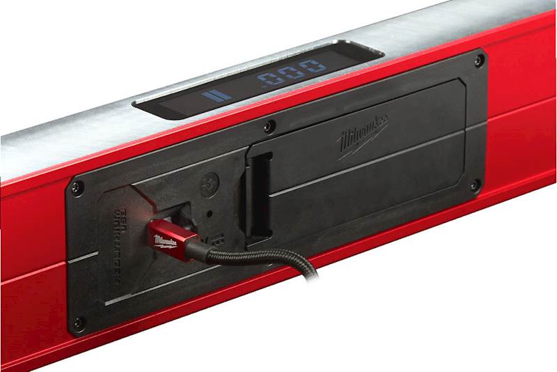 POZIOMICA ELEKTRONICZNA MILWAUKEE REDSTICK 60 CM