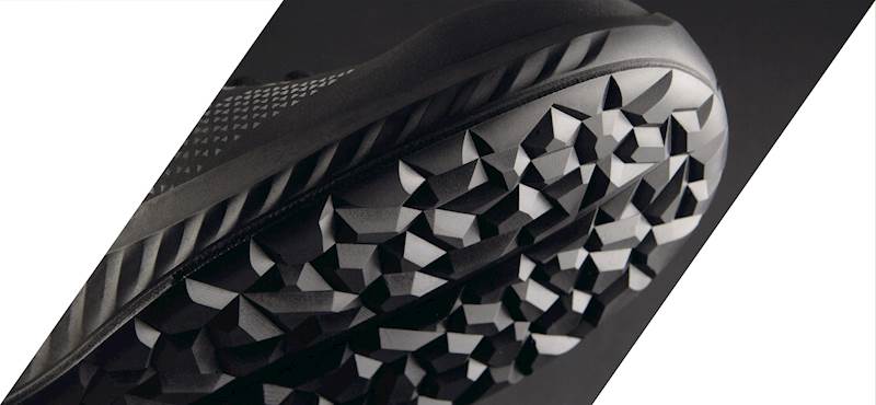 TRZEWIKI ARTRA AROSERIO 750 616560 S3 SRC ESD CZARNO-SREBRNE 44