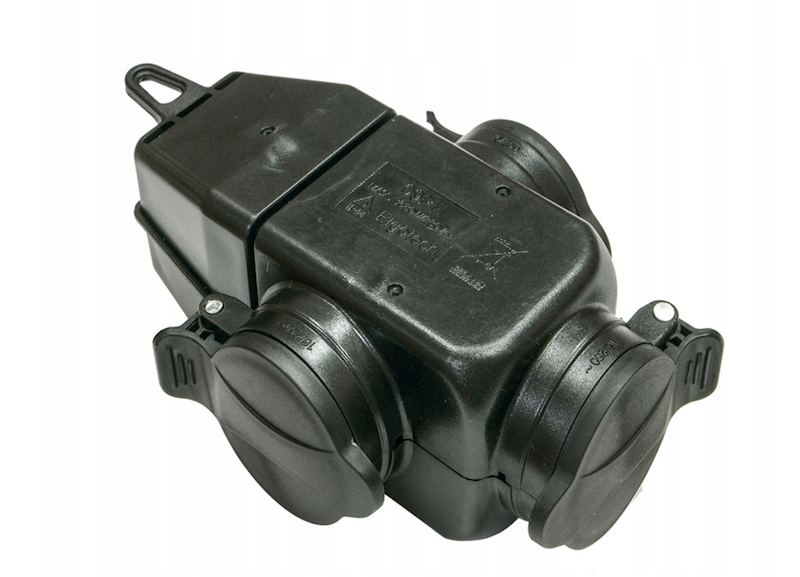 GNIAZDO PRZENOŚNE 3-KROTNE IP44 16A/230A Z KLAPKAMI CZRNE