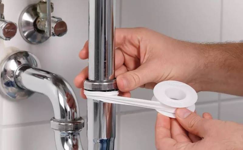 TAŚMA NAPRAWCZA TEFLONOWA TESA STOP WATER 12 MM X 12 M