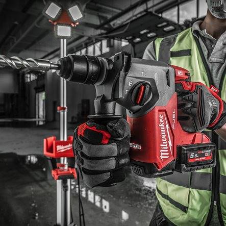 MŁOT UDAROWO-OBROTOWY SDS-PLUS MILWAUKEE FUEL M18 FHX-0X