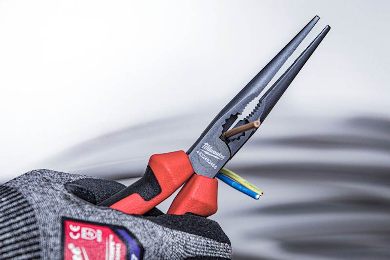 SZCZYPCE DŁUGIE MILWAUKEE LONG NOSE PLIER 205 MM