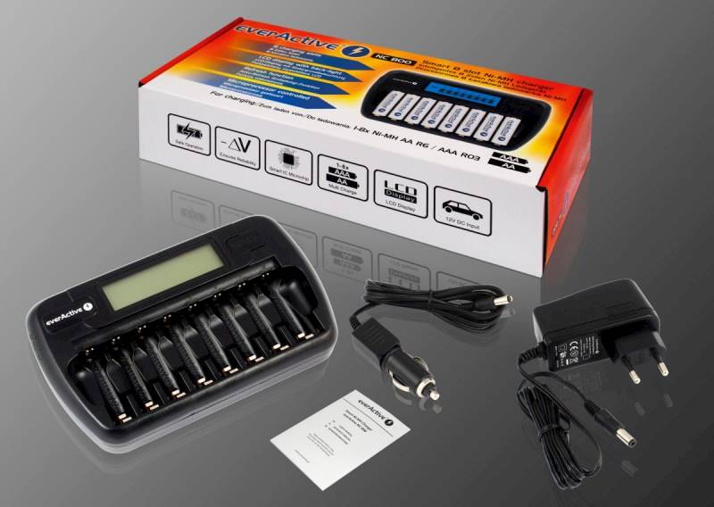 Ładowarka akumulatorów EverActive NC-800 (KOD 7190)