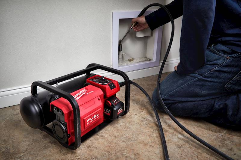 Sprężarka akumulatorowa Milwaukee M18FAC-0 9,3bar   4933472166