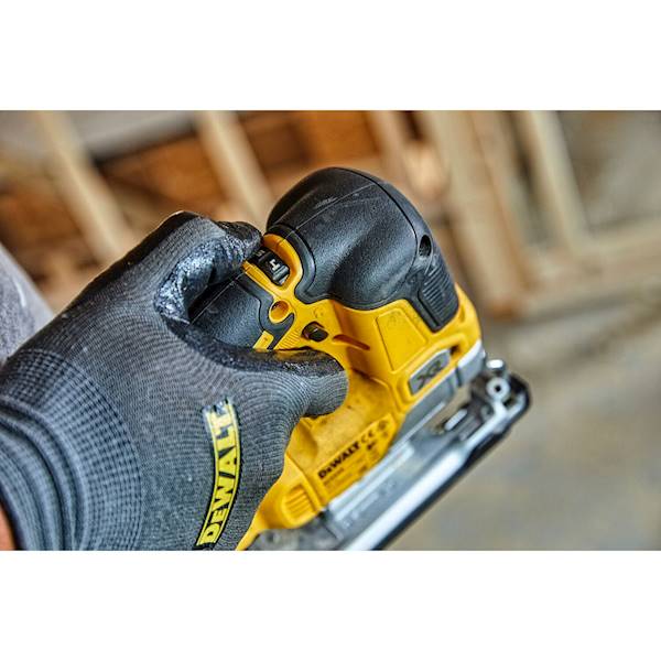 Wyrzynarka akumulatorowa 135mm 18V DeWalt DCS334NT-XJ