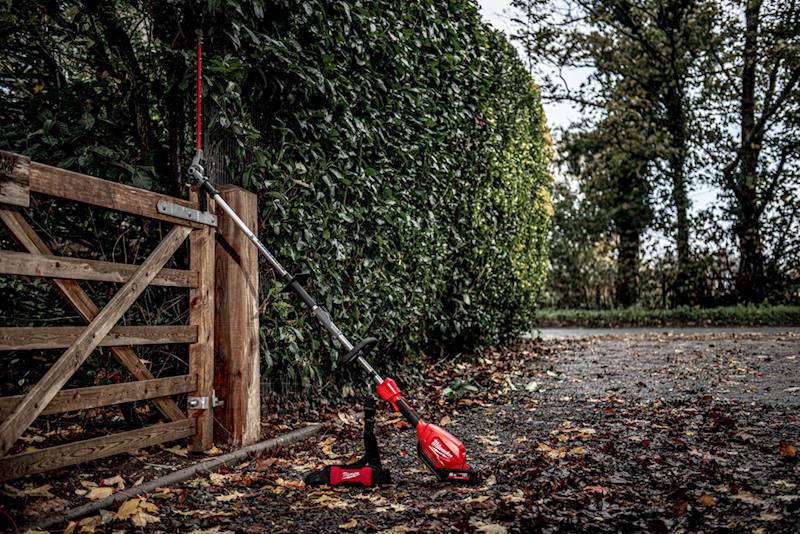 Nożyce do żywopłotu Milwaukee M18FOPH-HTA bez napędu   4932464959