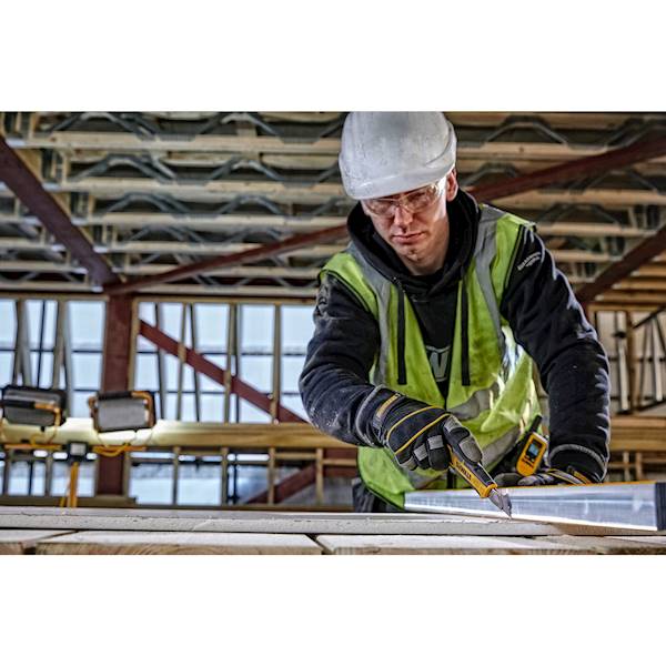 Nóż z łamanym ostrzem do tapet DeWalt    DWHT10333-0