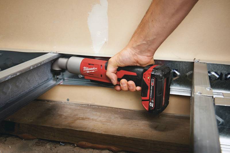 Zakrętarka kątowa 1/4" HEX 41/81Nm Milwaukee  M18BRAID-0 - 4933447891