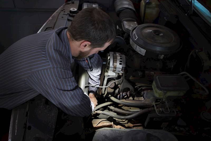 Latarka ręczna 100lumen 2xAAA Milwaukee IPL-LED   4933459440