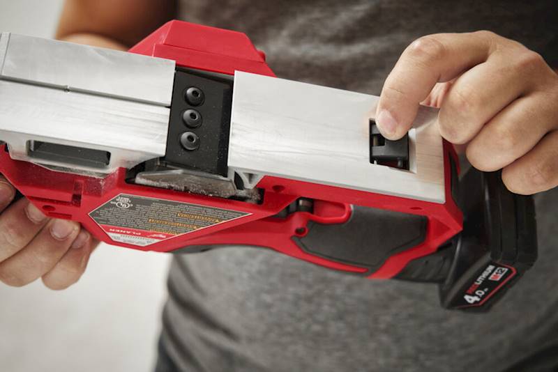 Strug akumulatorowy 56mm Milwaukee M12BLP-0X - 4933492850