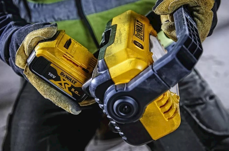 Lampa robocza akumulatorowa 12/18V DeWalt  DCL077-XJ