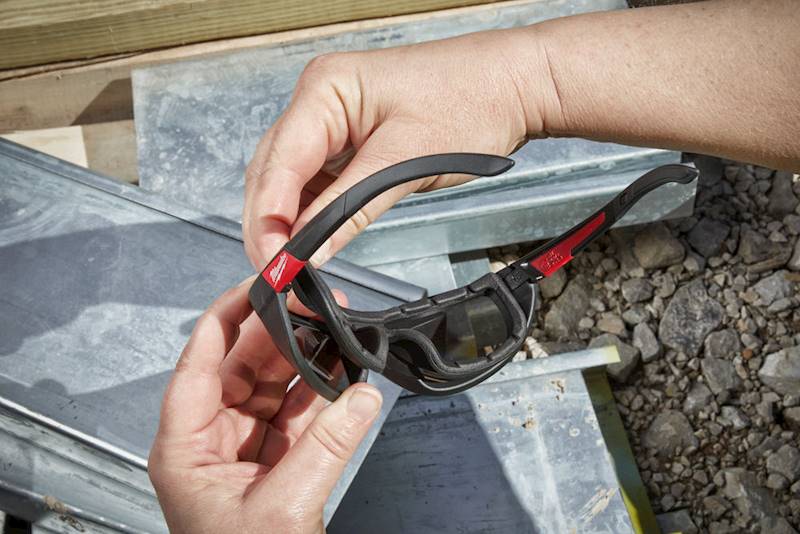Okulary z uszczelką przyciemniane MILWAUKEE - 4932471886