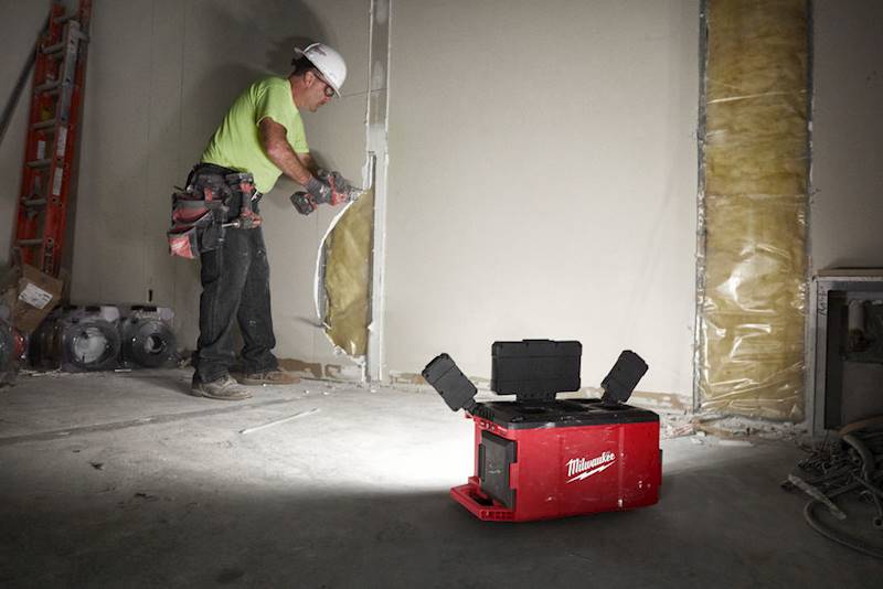 Lampa LED 3000 lumen  AC/DC ładowarka Milwaukee M18POALC-0 - 4933478120