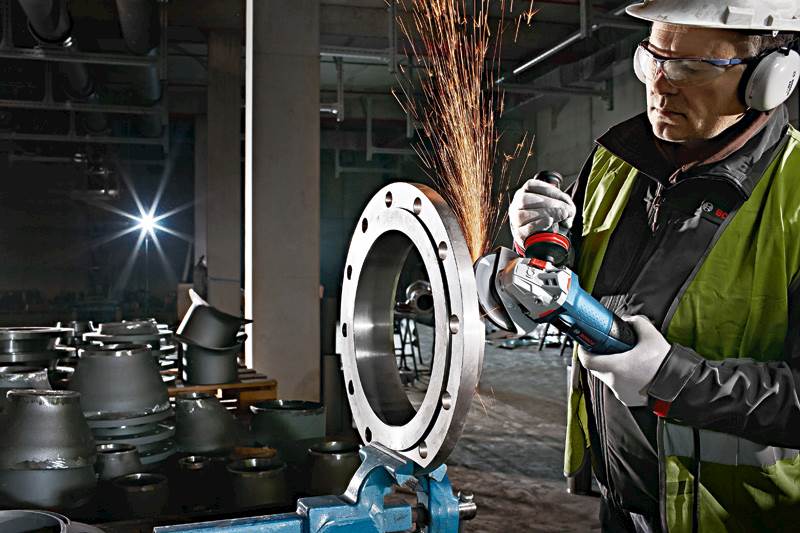 SZLIFIERKA KĄTOWA BOSCH GWS 13-125 CIE  1300W