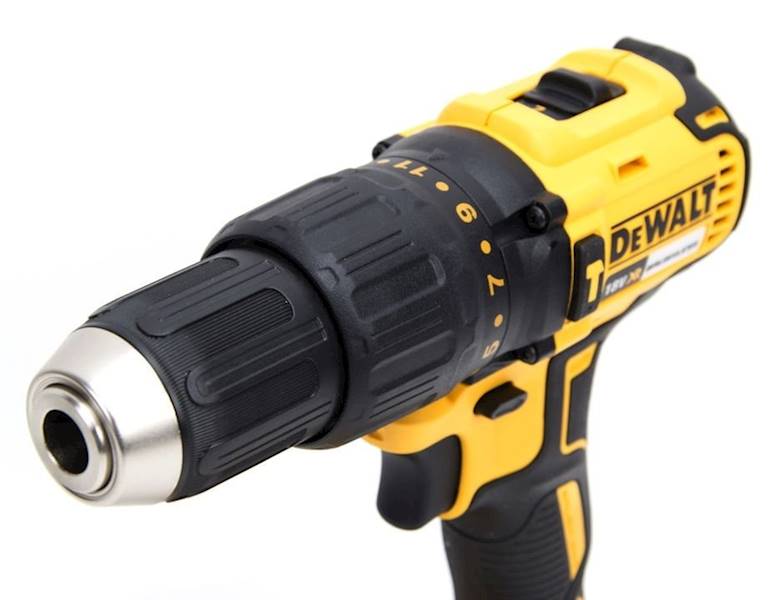 WIERTARKO WKRĘTARKA DEWALT 18V 2x1,5Ah  DCD778S2T-QW