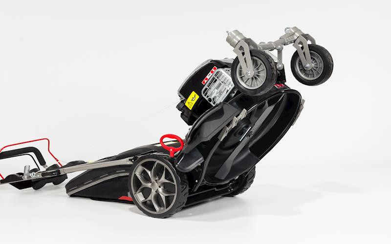 KOSIARKA SPALINOWA NAX3000S B&S625EXi   NAPĘD  2,64kW   3,59KM   51cm