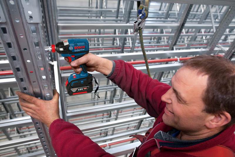 KLUCZ UDAROWY BOSCH GDX 18V-EC 1/2"+1/4" 2x4,0Ah