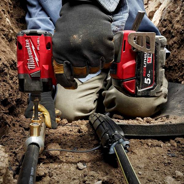 Klucz udarowy Milwaukee M18 FIW2F12-0X 1/2 339Nm - 4933478443