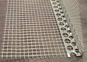 Narożnik aluminiowy 0,3x22mm siatka 7x7cm 2,5m