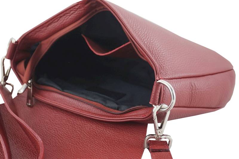 Duża torebka listonoszka ze skóry 641 CZARNA