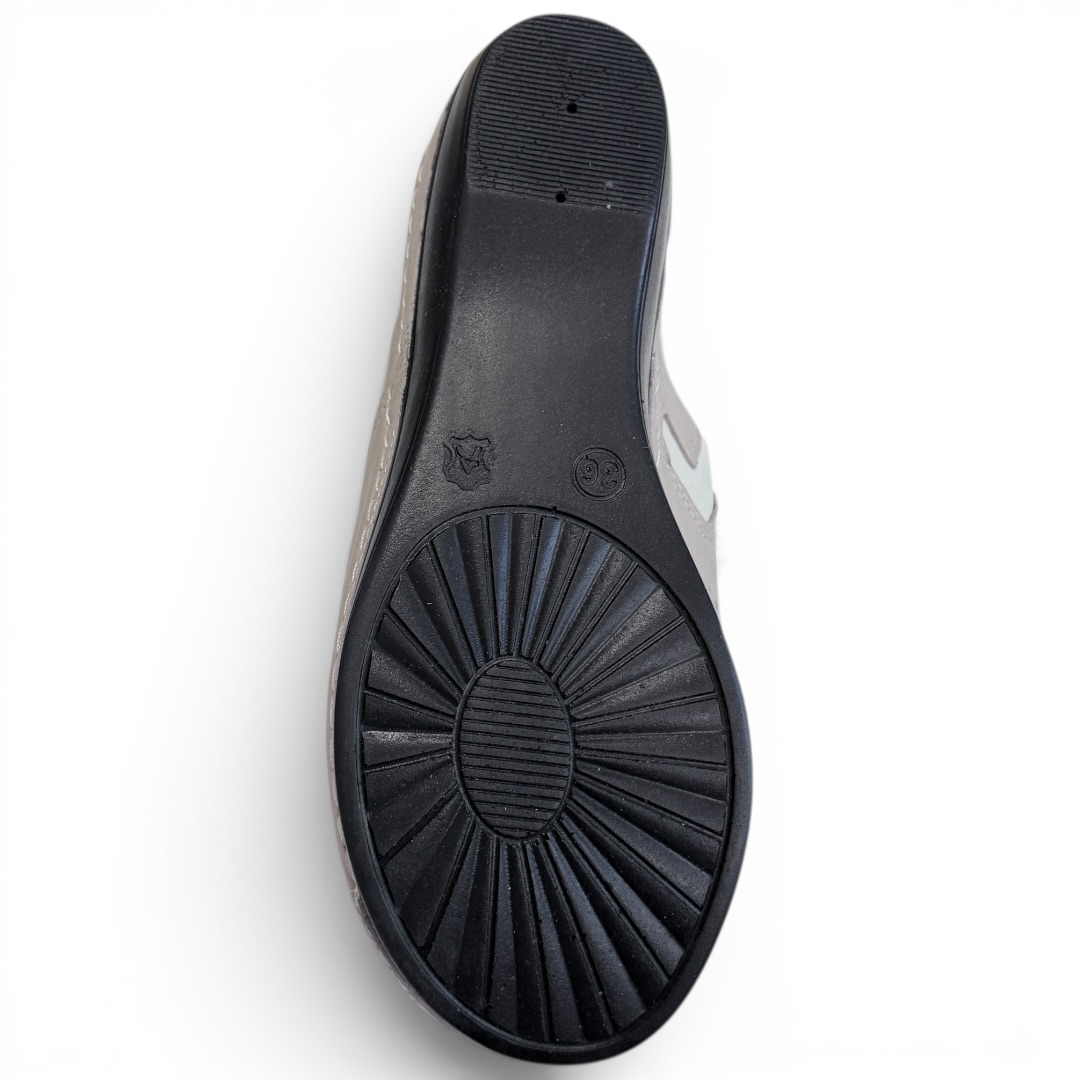 SOKOLSKI AMI L26-157 KLAPKI NA KOTURNIE BEŻOWE • Rozm. D.: 36