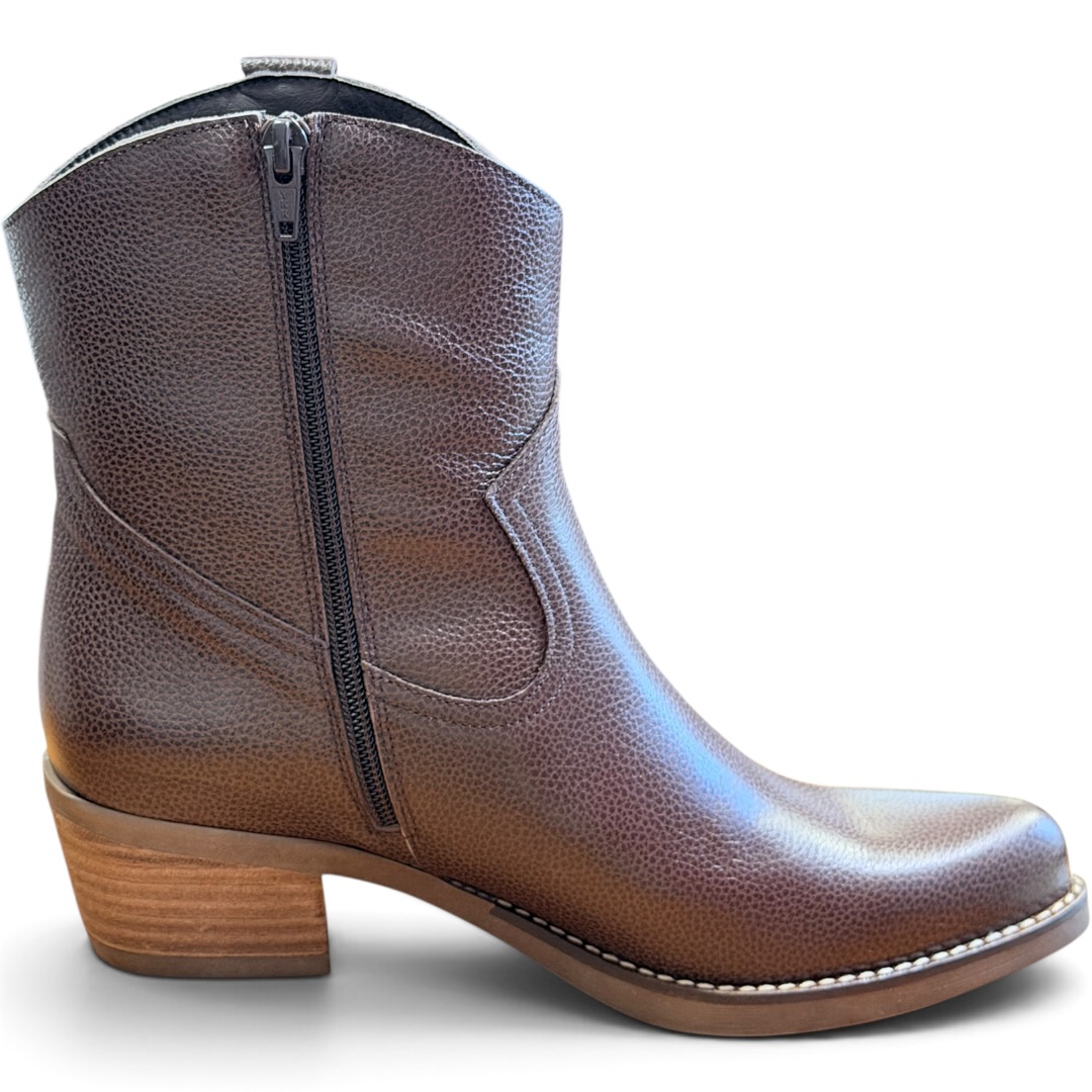 HEE 26751 KOWBOJKI BRĄZ lico • Rozm. D.: 40