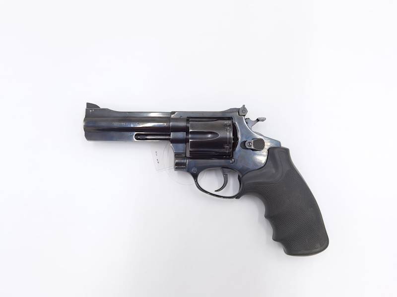 REWOLWER ROSSI 357 MAGNUM / 38 SPECIAL