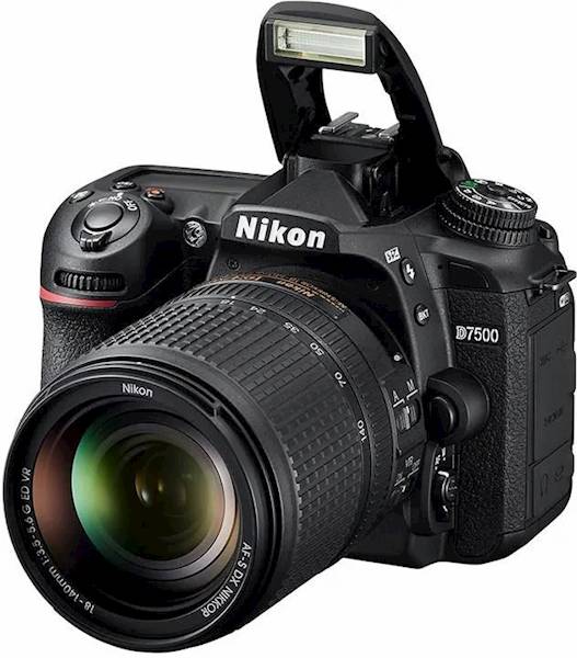 NIKON APARAT D7500 +AF-S 18-140/3,5-5,6 ED VR