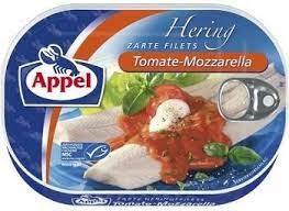 APPEL FILETY ŚLEDZIOWE W POMIDORACH I MOZZARELLI.