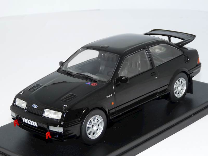 WHITEBOX 1:24 FORD SIERRA RS COSWORTH 1987