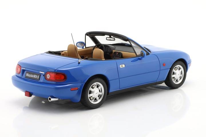 OTTO MOBILE 1:18 MAZDA MX-5 SPIDER BLUE 1990