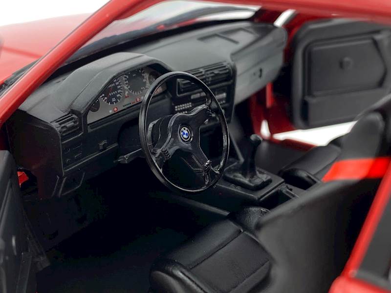 SOLIDO 1:18 BMW E30 M3 RED 1986