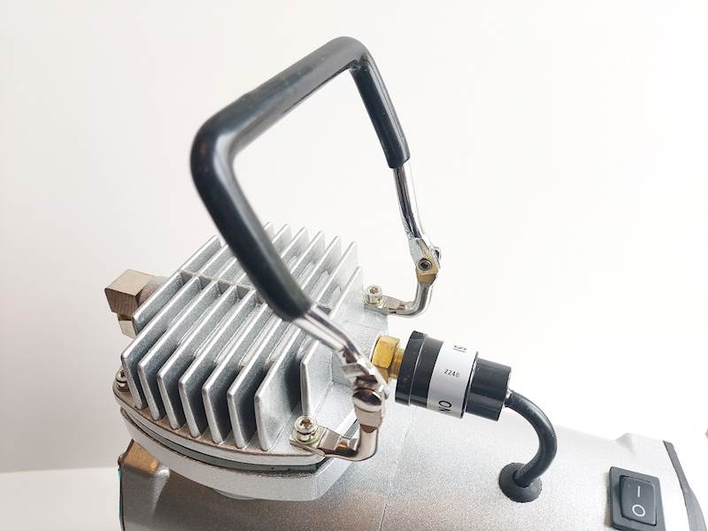 FINE-ART FA-20T Kompresor bezolejowy 20TPL z filtrem