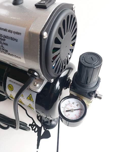 FINE-ART FA-20T Kompresor bezolejowy 20TPL z filtrem