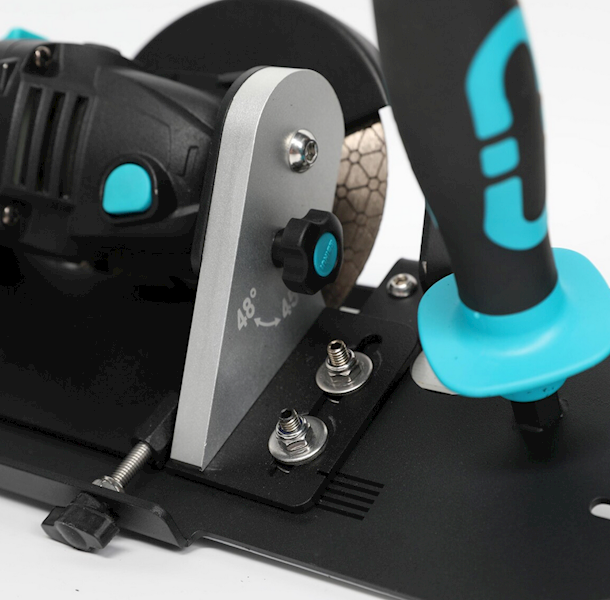 SYSTEM DO CIĘCIA PŁYTEK POD KĄTEM BIHUI 