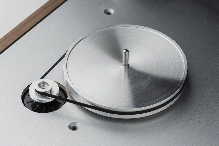 GRAMOFON PROJECT CLASSIC EVO ORZECH Z WKŁADKĄ
