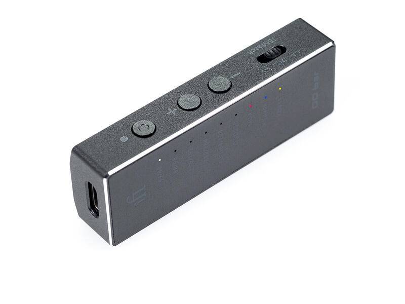 WZMACNIACZ SŁUCHAWKOWY IFI AUDIO GOBAR Z  DAC USB 
