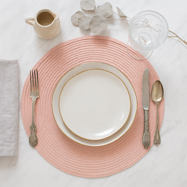 Mata stołowa Bruni PUDROWY RÓŻ OKRĄGŁA