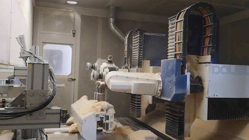 Linia produkcyjna BACCI / KUKA (BL-2700)