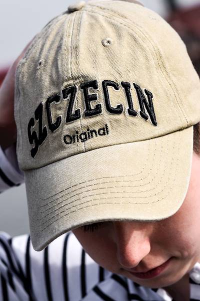 Czapka Beżowo-Czarna