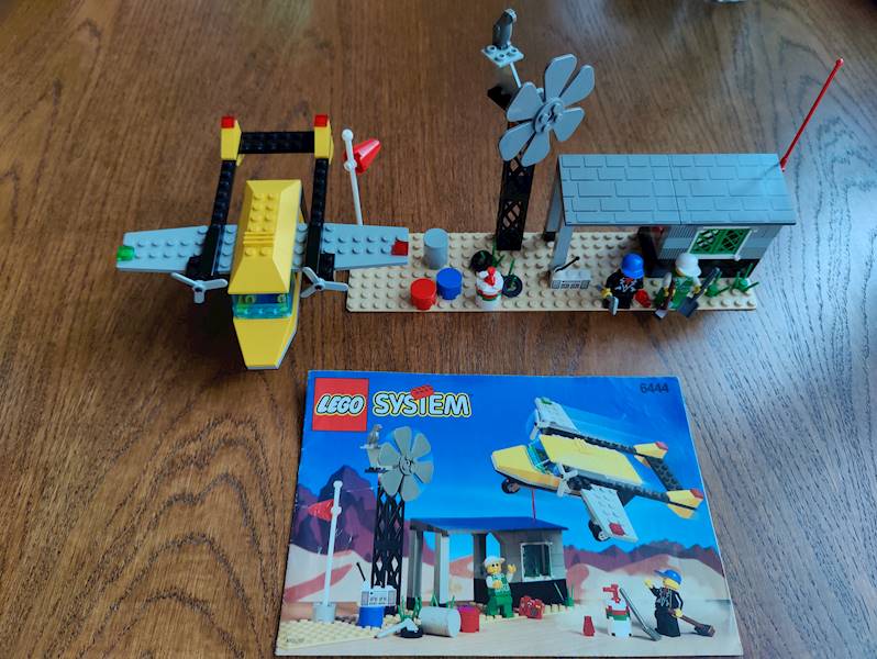 LEGO City 6444 Outback Airstrip